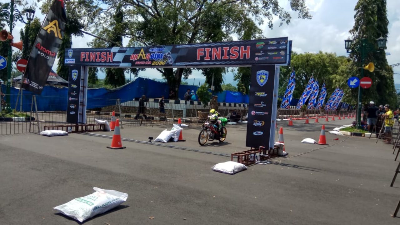 Puas Gadhuro Drag Bike 201m 2019 Seri 1 Oase Di Padang Pasir