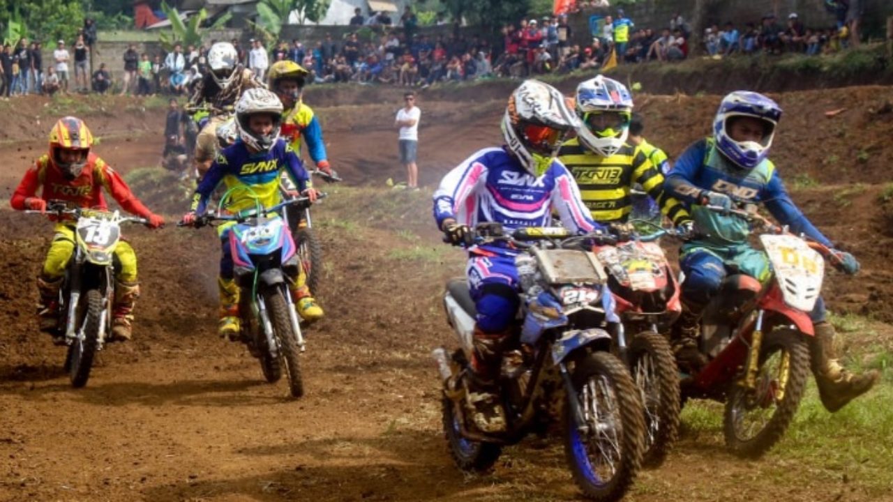 Monster Matic Gtx Wadah Spesial Penyuka Grasstrack Motor Matic