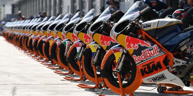 Red Bull MotoGP Rookies Cup 2023 Dihajat 7 Putaran, Berikut Kalender  Terbaru - INDOREKOR